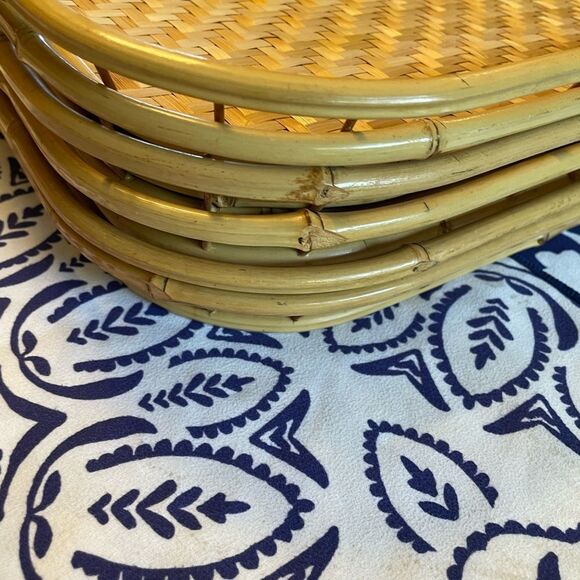 6 Rattan Trays Better Homes and Gardens Reversible Table Cloth - Picture 14 of 16